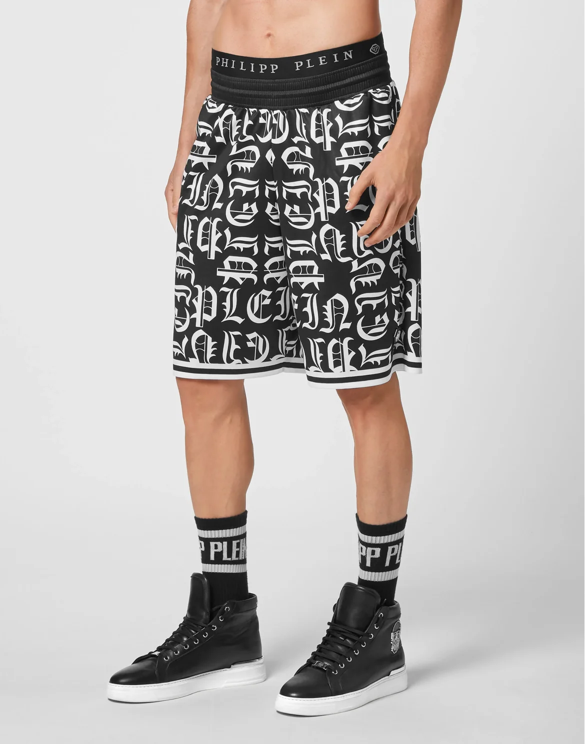 Basket Jogging Shorts Gothic Plein, цвет: Черный