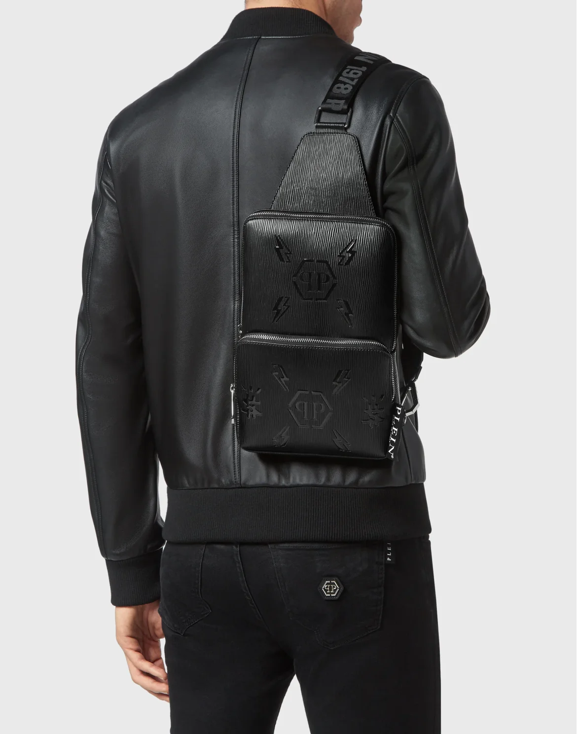 Cross body Monogram, цвет: Черный