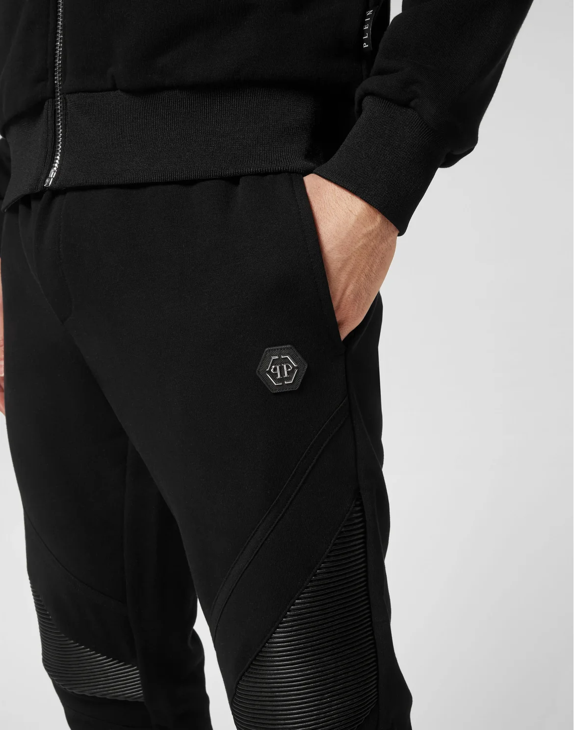 TRACKSUIT: ZIP-UP JACKET + JOGGING PANTS, цвет: Черный