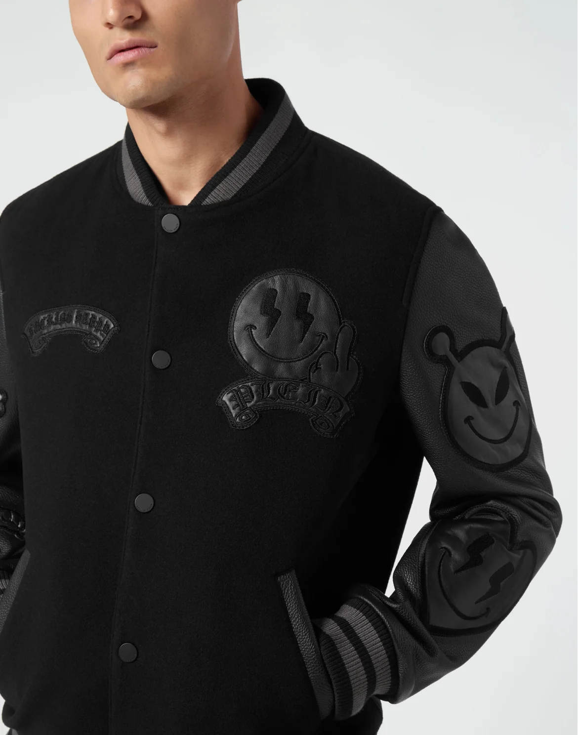 College Wool Bomber LS Smile, цвет: Черный