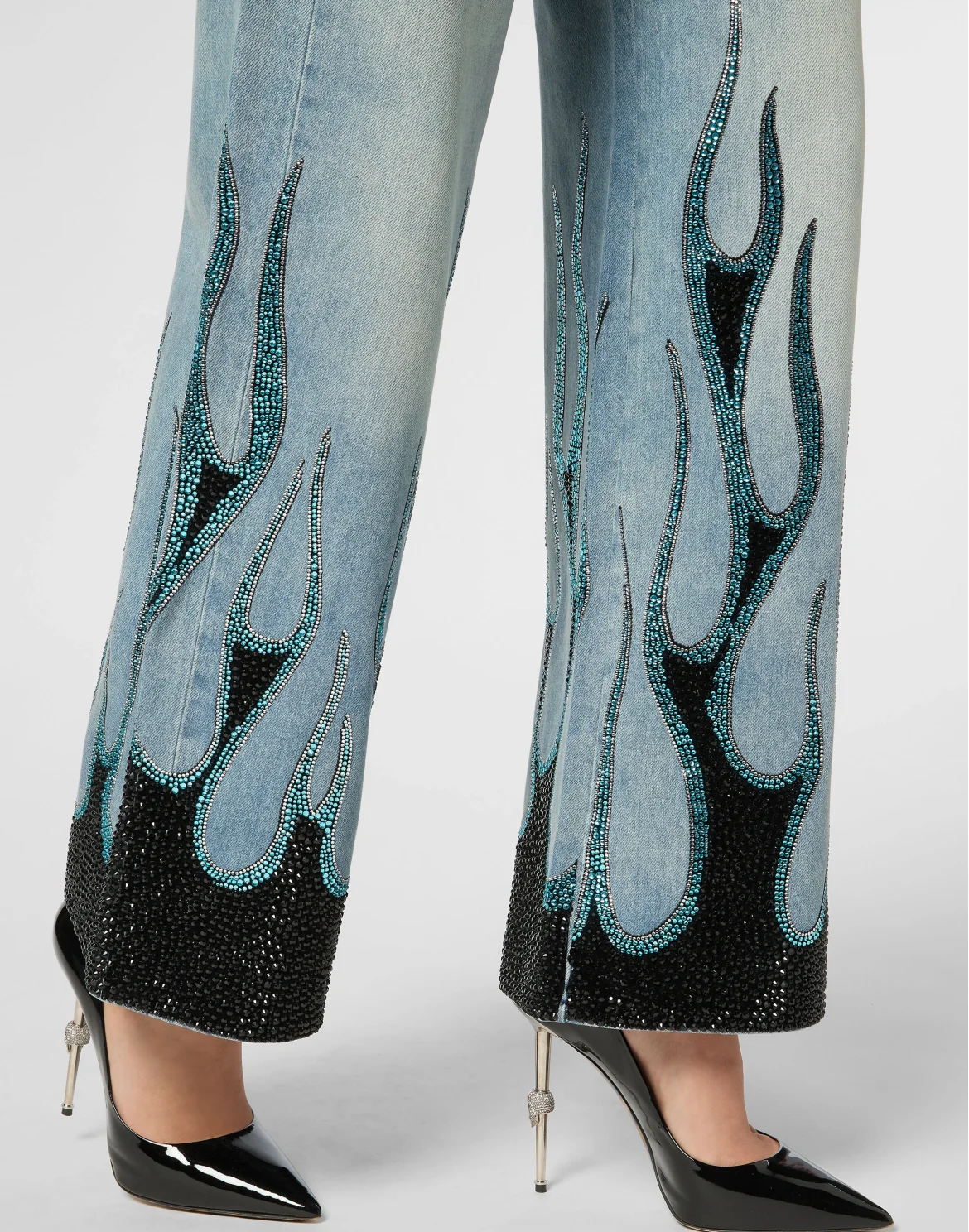 Denim Skater Fit Trousers Strass Flame, цвет: Серый