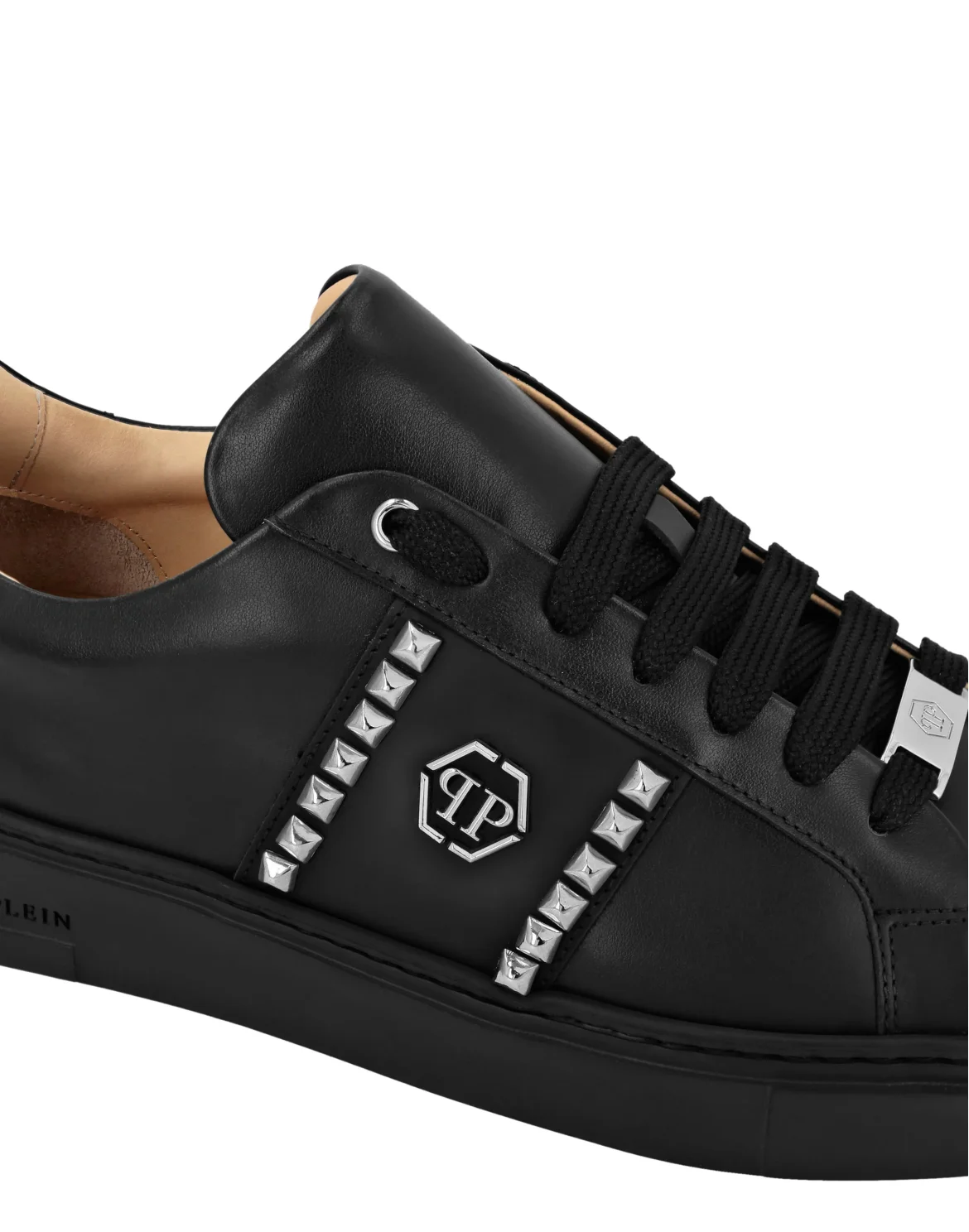 Leather Lo-Top Sneakers Studs, цвет: Черный