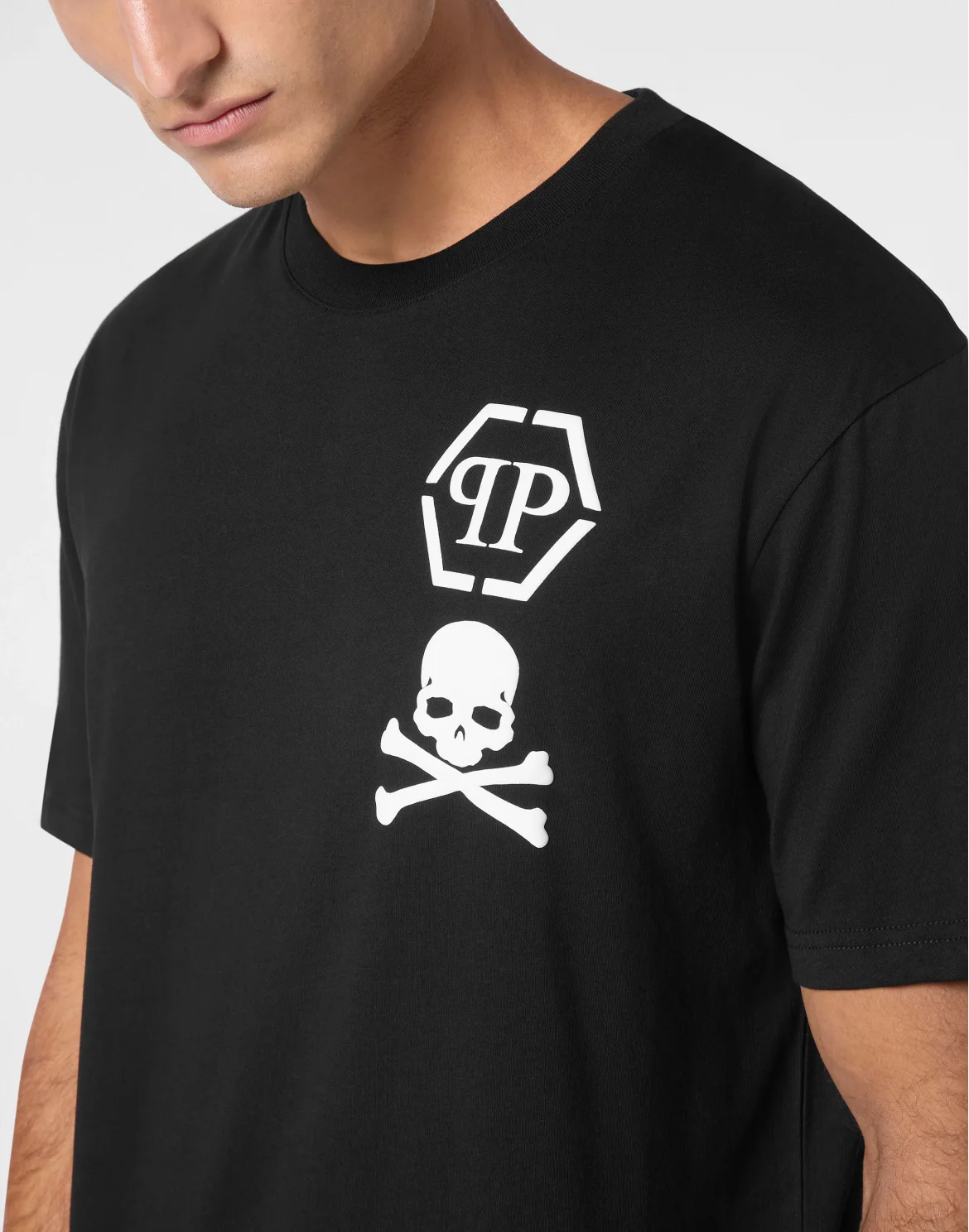 T-shirt V-Neck SS Skull&Bones, цвет: Черный