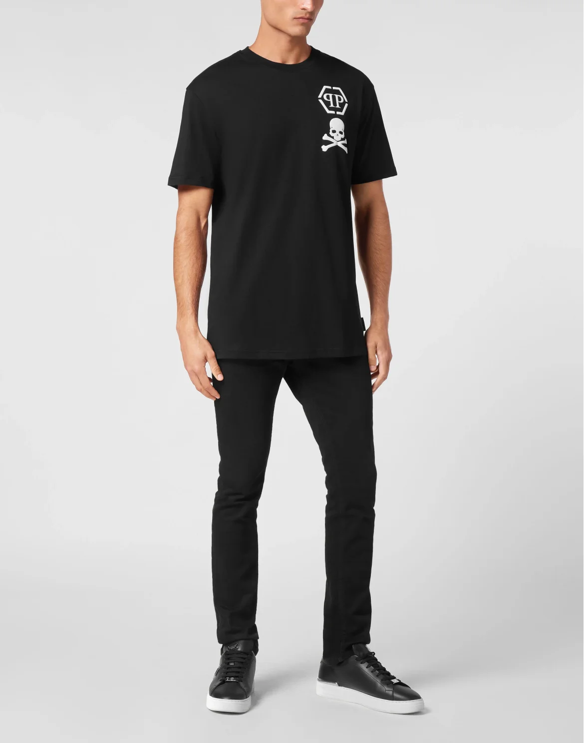 T-shirt V-Neck SS Skull&Bones, цвет: Черный