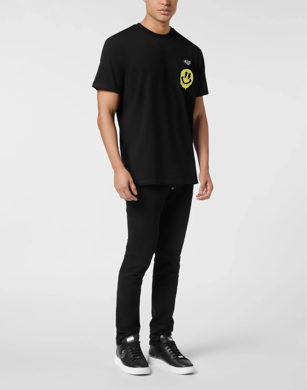 Round Neck T-Shirt Smile Patch, цвет: Черный