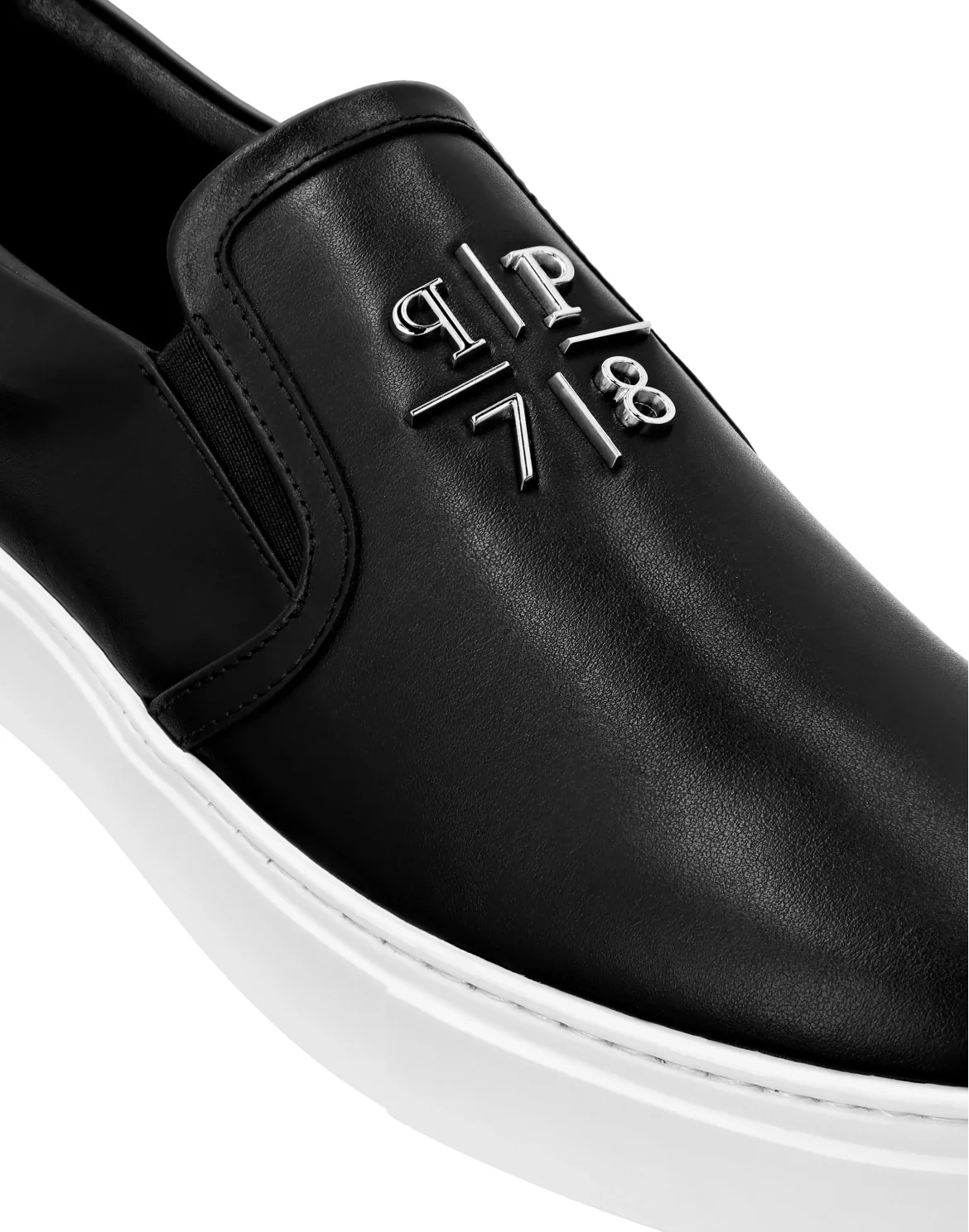 Nappa Leather Slip On Triangle Logo, цвет: Черный