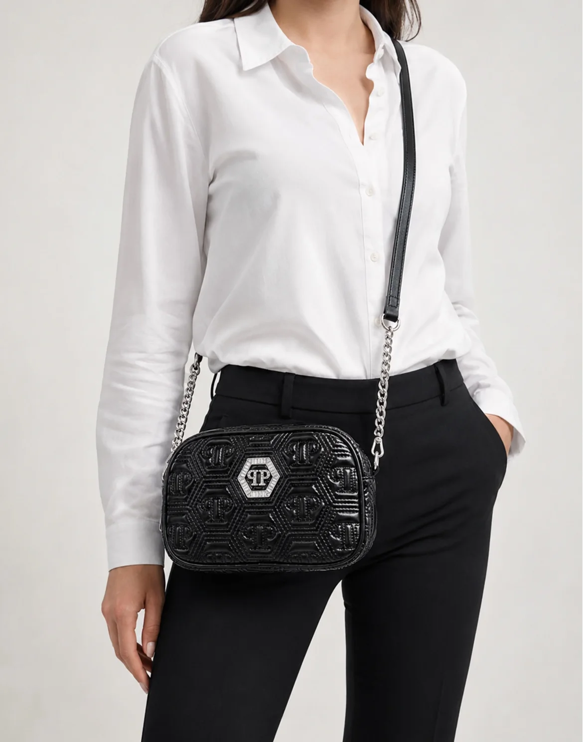 Leather Small Shoulder Bag Hexagon Matelasse, цвет: Черный