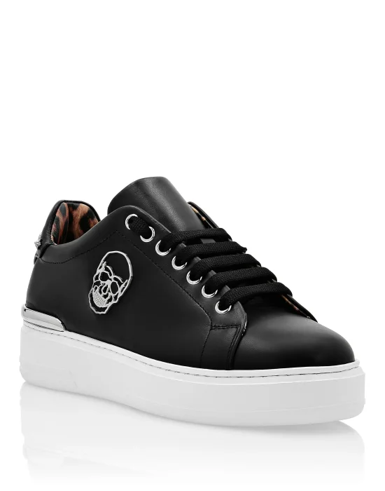 Lo-Top Sneakers The $kull TM