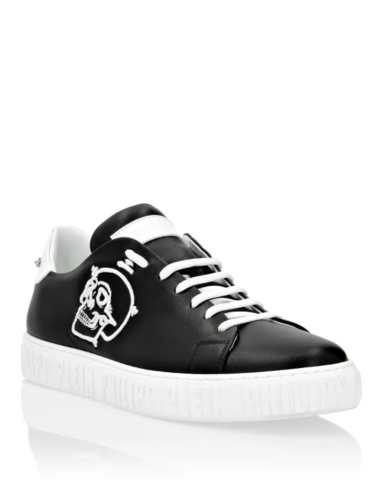 Lo-Top Sneakers Skull