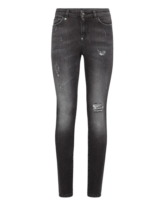 Slim Fit Statement