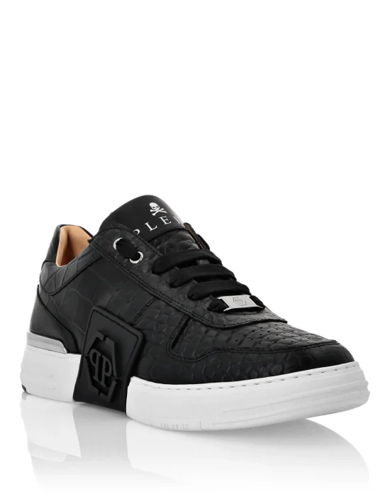 Leather Lo-Top Sneakers Hexagon