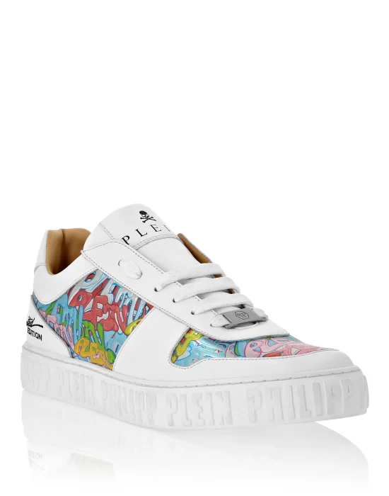 Notorious Lo-Top Sneakers Bombing Graffiti