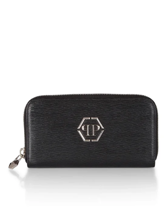 L-zip around "Andrea"