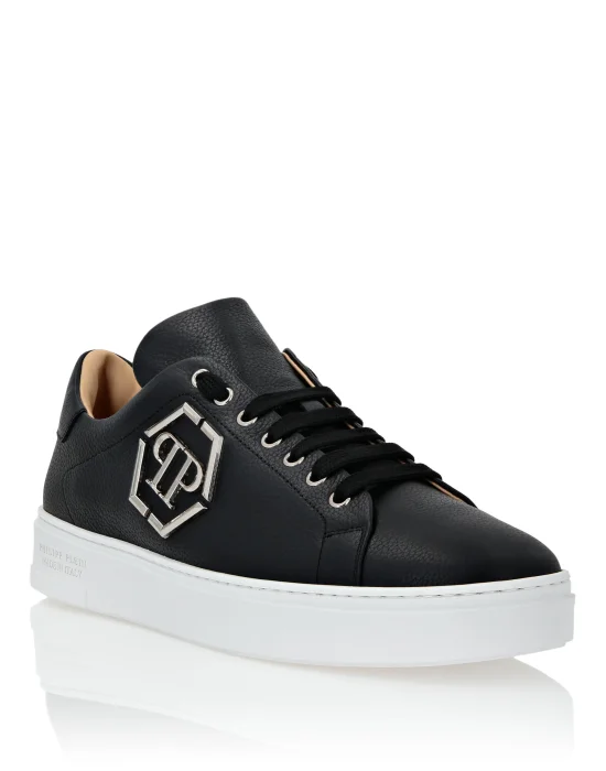 Leather Lo-Top Sneakers Hexagon