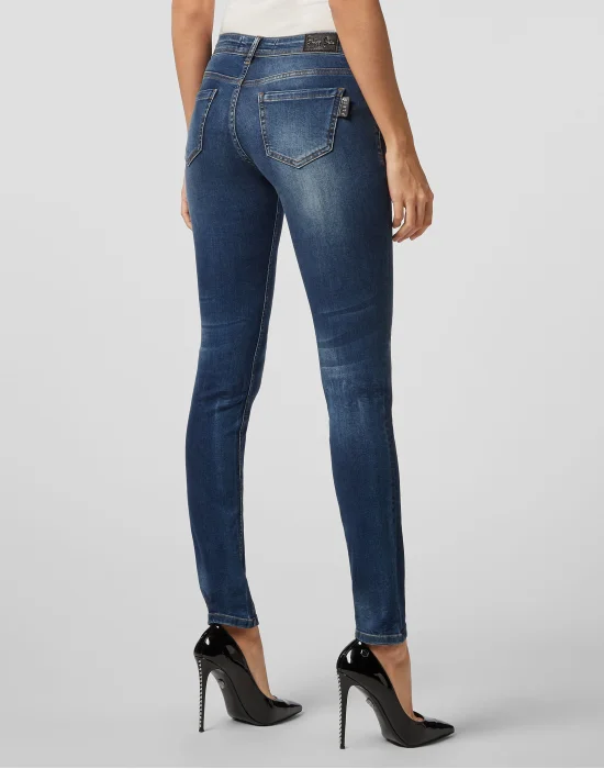 Slim Fit Statement