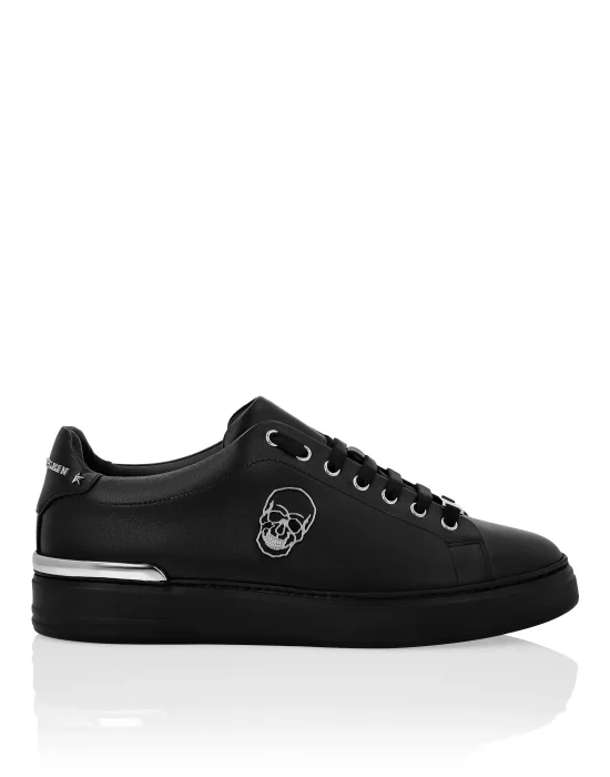 Lo-Top Sneakers The $kull TM