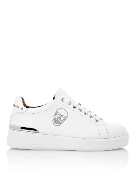 Lo-Top Sneakers The $kull TM