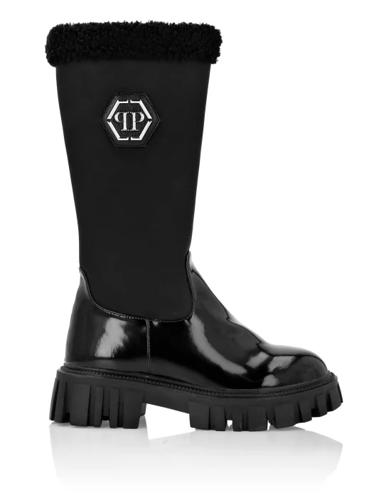 Mid-Flat Boots Hexagon
