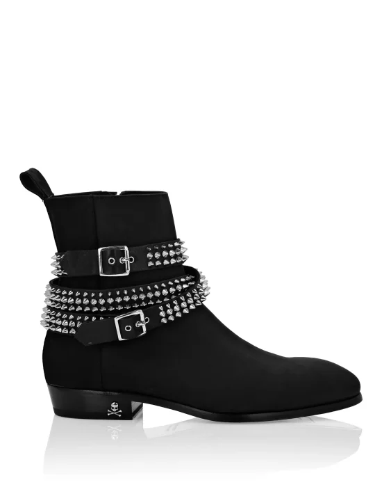 Nubuck Flat  Boots Studs