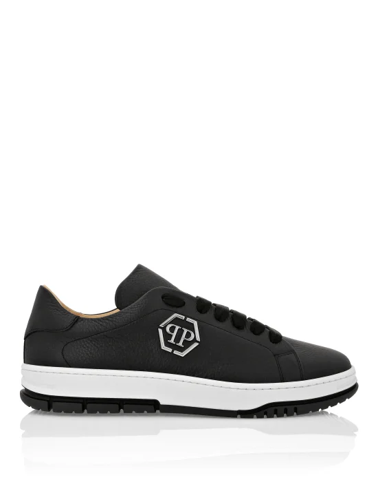 Leather Lo-Top Sneakers Hexagon