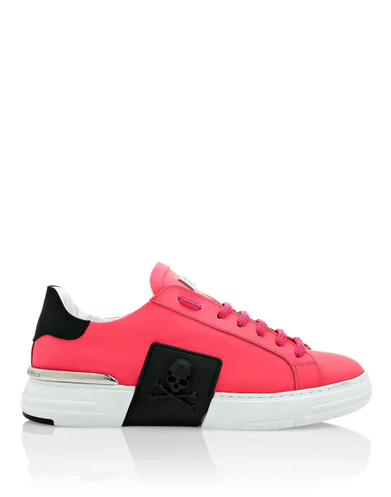 LO-TOP SNEAKERS PHANTOM KICK$ RUBBERIZED LEATHER SNEAKERS LO-TOP SKULL