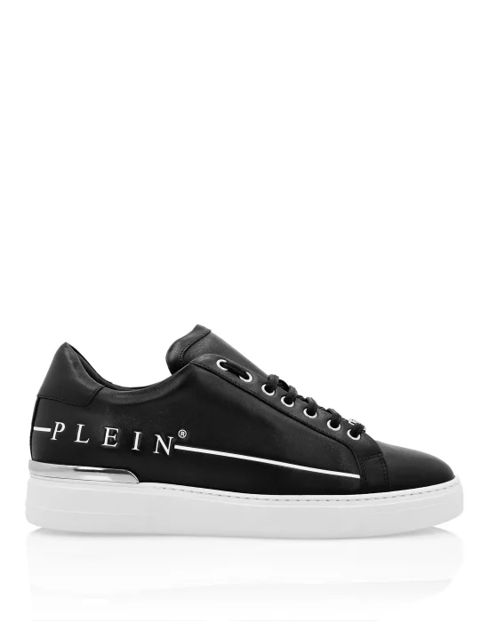 Lo-Top Sneakers Istitutional