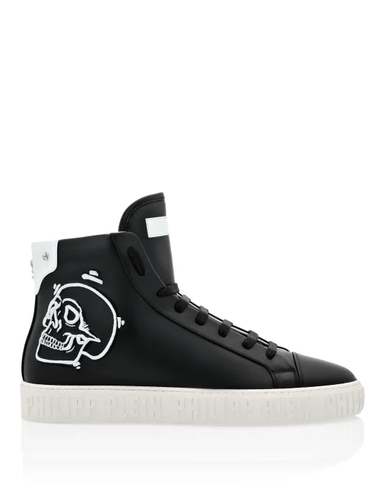 Hi-Top Sneakers Skull