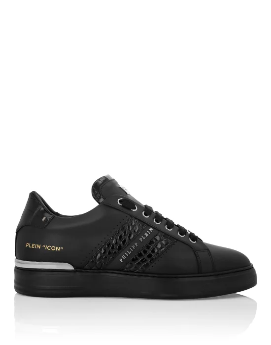 Low Top Sneakers