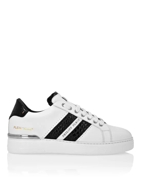 Low Top Sneakers