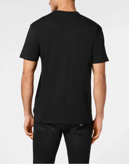 V-Neck T-Shirt Plaque