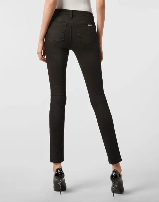 Slim Fit Statement