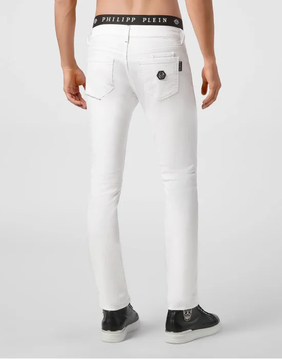 Slim Fit Istitutional