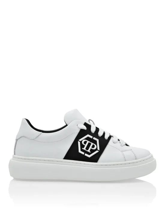 LEATHER LO-TOP SNEAKERS RUBBERISED HEXAGON