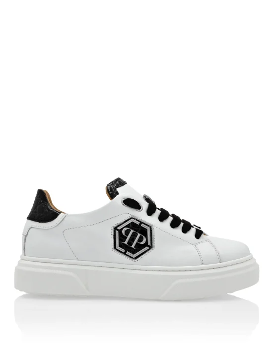LEATHER LO-TOP SNEAKERS HEXAGON