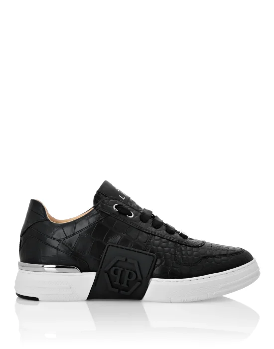 Leather Lo-Top Sneakers Hexagon