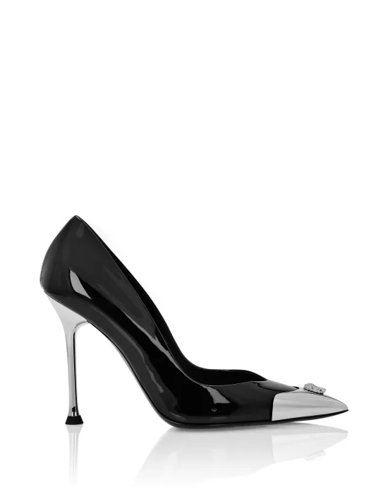 Crystal Skull Patent Leather Pumps