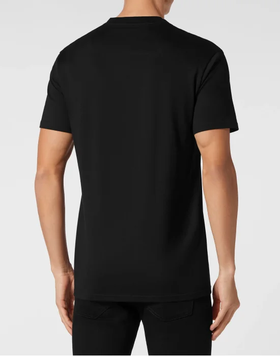 T-shirt V Neck SS Skull&Bones