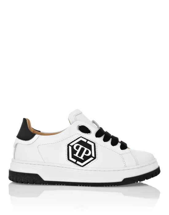 Leather Lo-Top Sneakers Hexagon