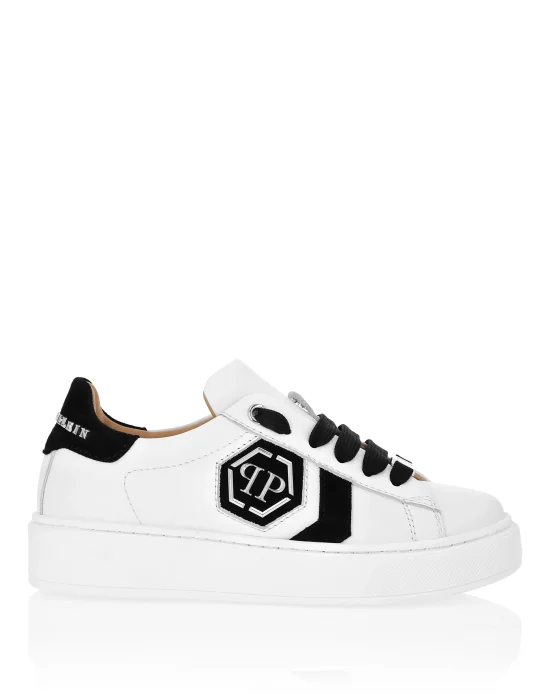 Leather Lo-Top Sneakers Hexagon
