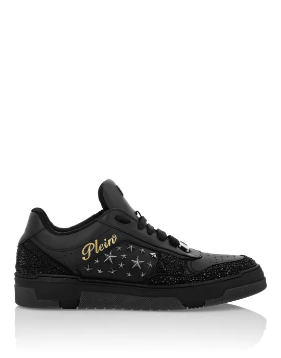 Low-Top Sneakers Mix Studs Star