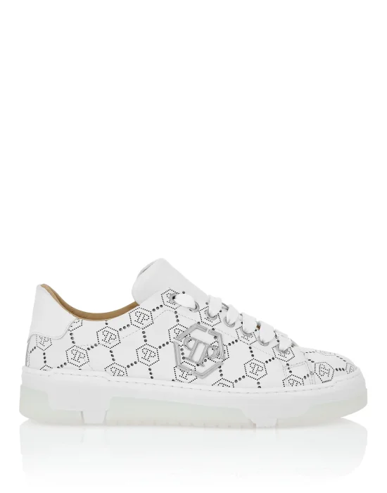 Low Top Leather Skeakers Matte Monogram