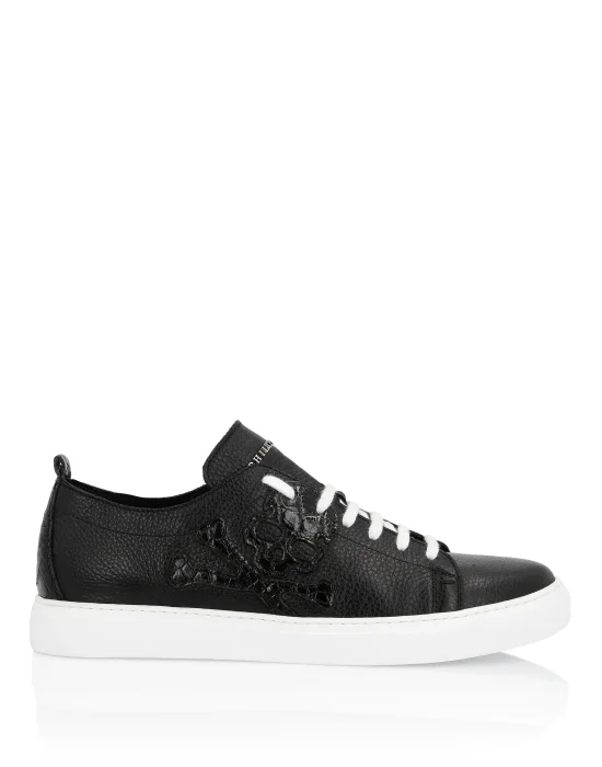 Lo-Top Sneakers Skull