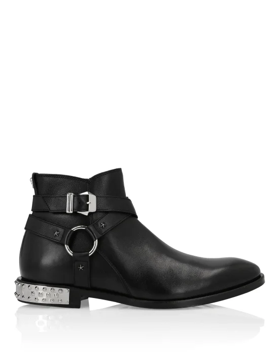 Boots Low Flat Stars