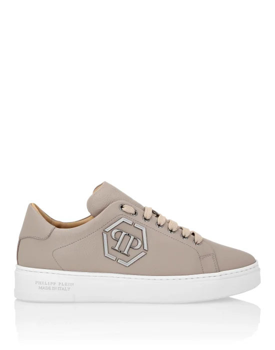 Leather Lo-Top Sneakers Hexagon