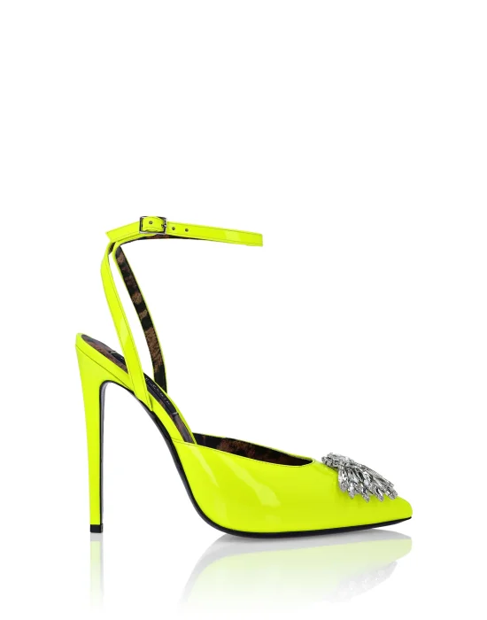 Patent Leather Decollete Hi- Heels Brooches